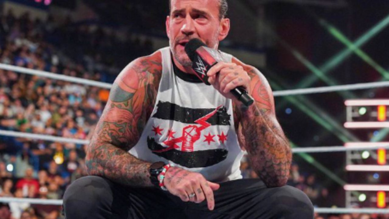 CM Punk Brings Positive Vibes to WWE Locker Room