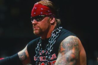 Survivor Series 2000: The Night The Undertaker's Wardrobe Stole the Show!