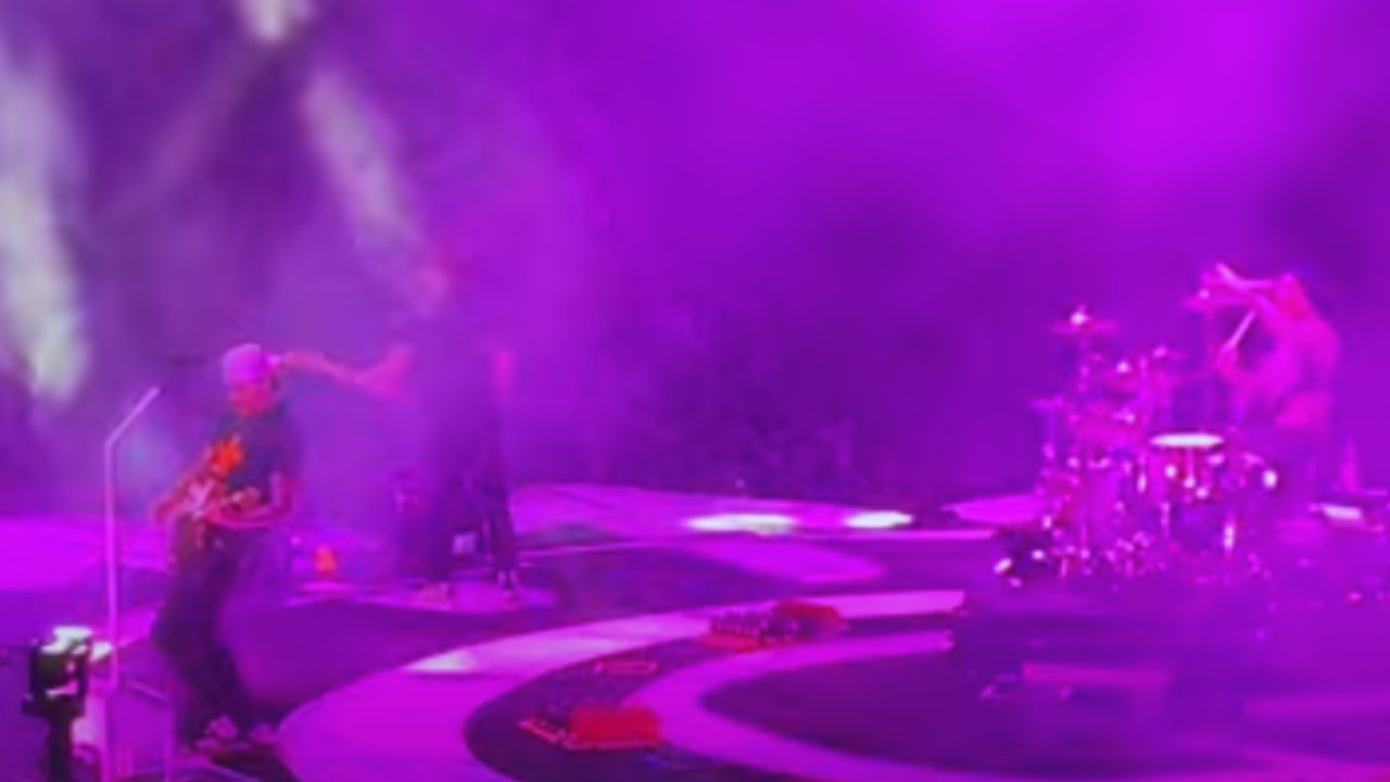 Blink-182 Honors The Undertaker at Tour Kickoff