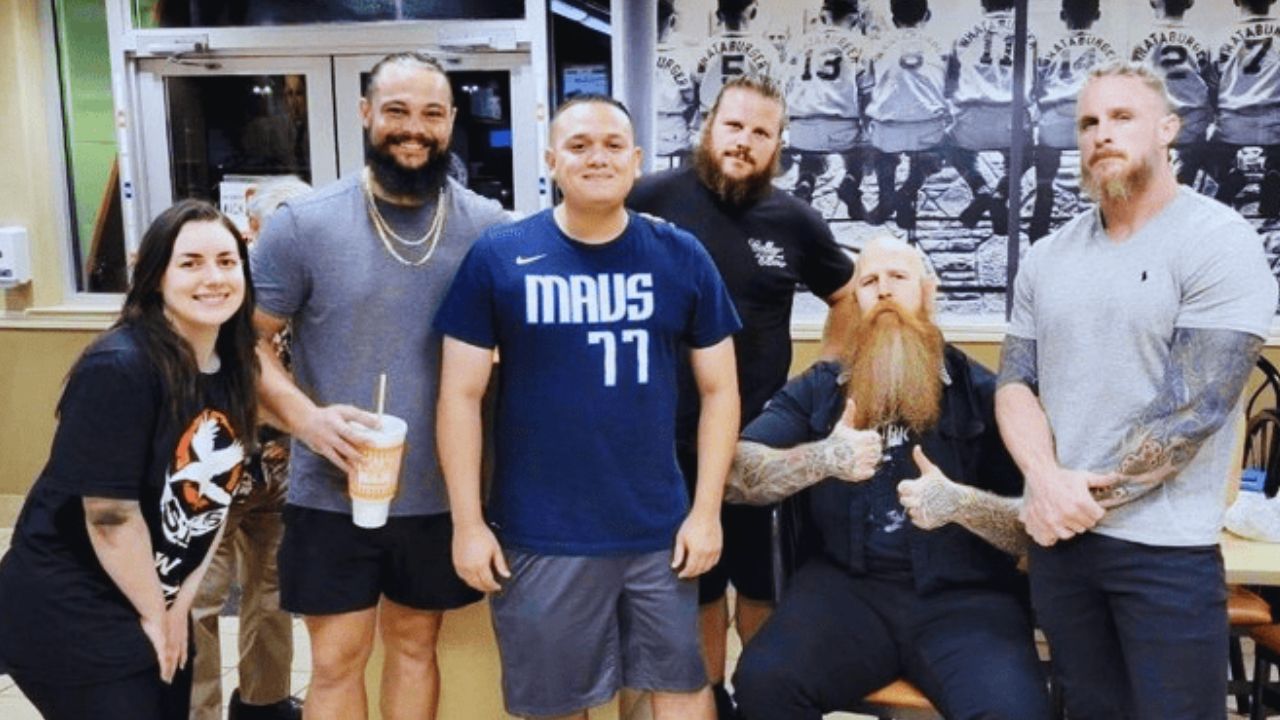 THE WYATT SICKS SPOTTED IN CASUAL PHOTO AFTER DEBUT ON 6/17 WWE RAW