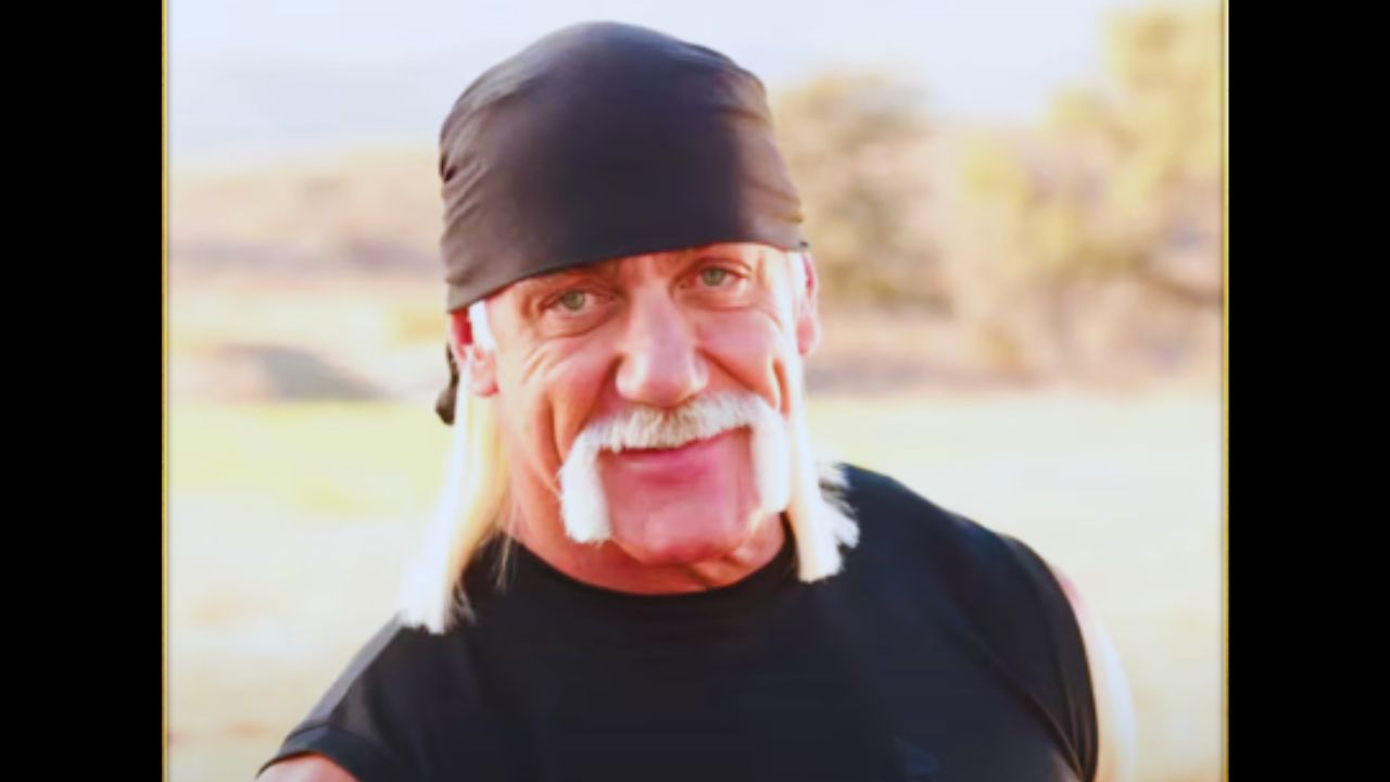 Seth Rollins Praised by Hulk Hogan for Coming into His Own